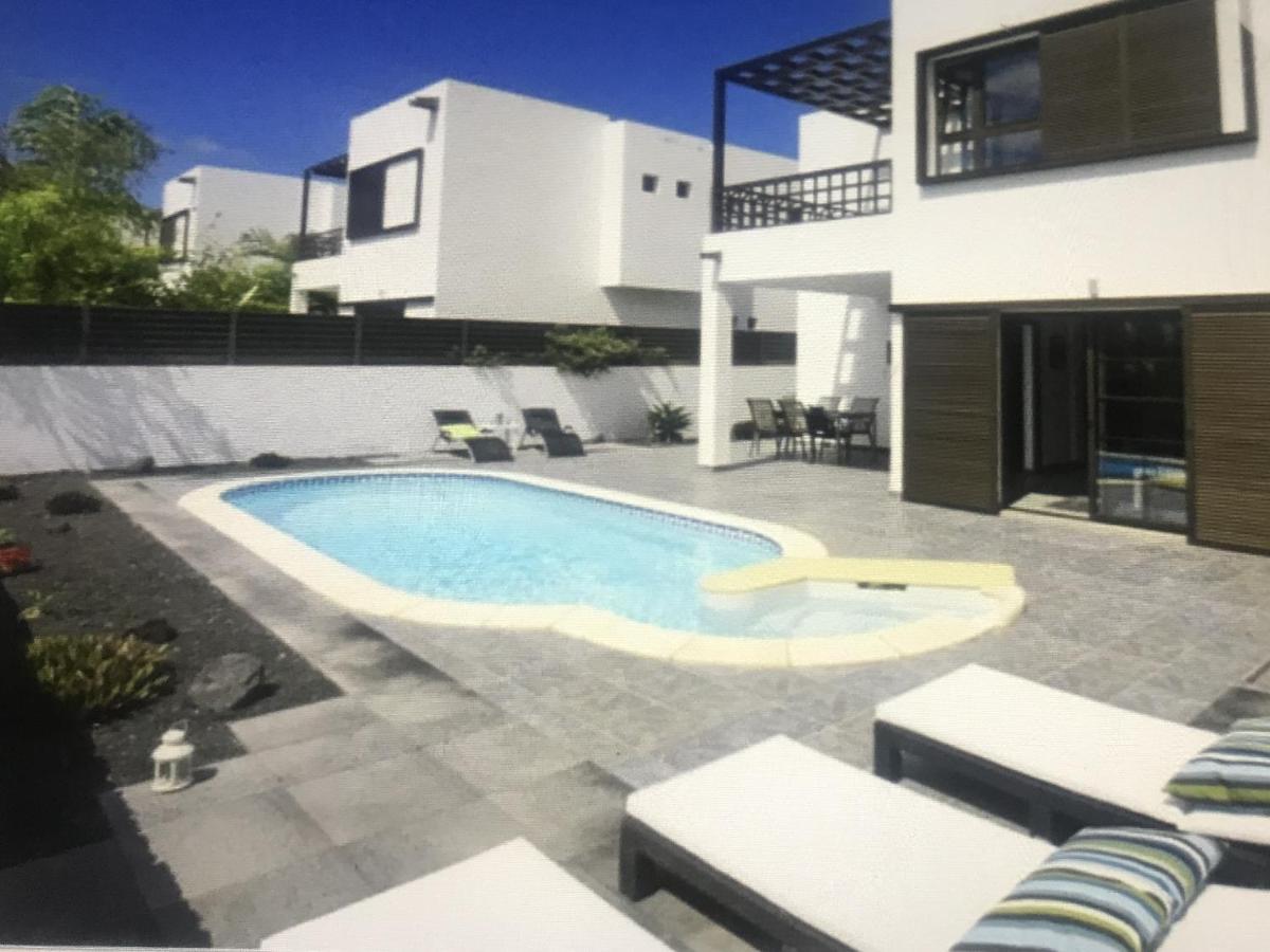 Modern Villa With Sea Views Costa Teguise Esterno foto