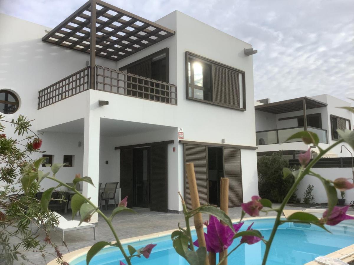 Modern Villa With Sea Views Costa Teguise Esterno foto
